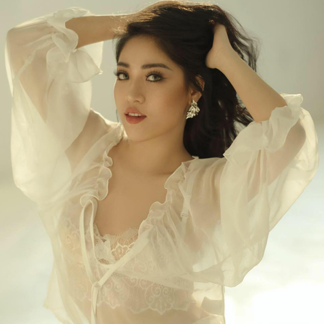 Hội bạn thân 10 năm rủ nhau diện bikini, khoe body nóng bỏng đốt cả Instagram