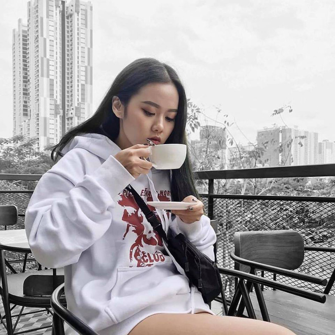 Hội bạn thân 10 năm rủ nhau diện bikini, khoe body nóng bỏng đốt cả Instagram Hội bạn thân 10 năm rủ nhau diện bikini, khoe body nóng bỏng đốt cả Instagram