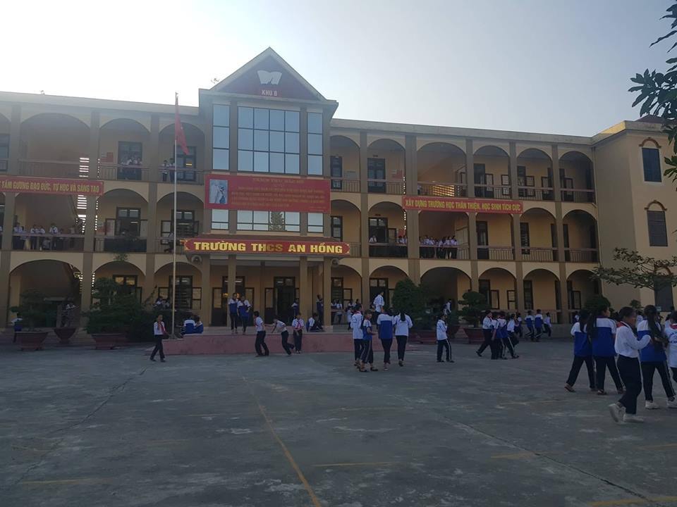 Hải Phòng: Bị tố đập đầu học sinh vào tường, cô hiệu phó thông tin bất ngờ