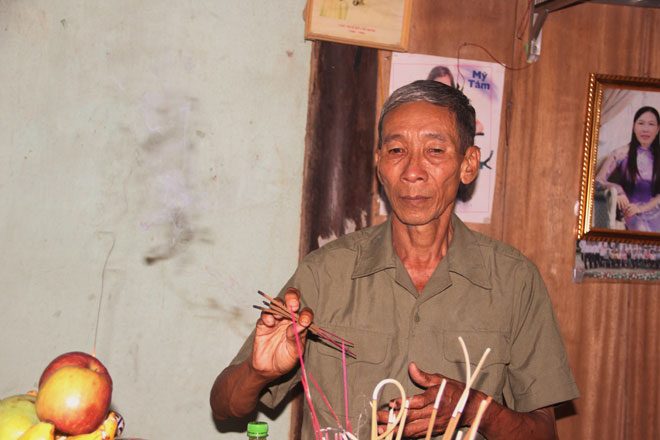 Liệt sĩ trở về sau 25 năm, bật khóc khi người thân đã mất