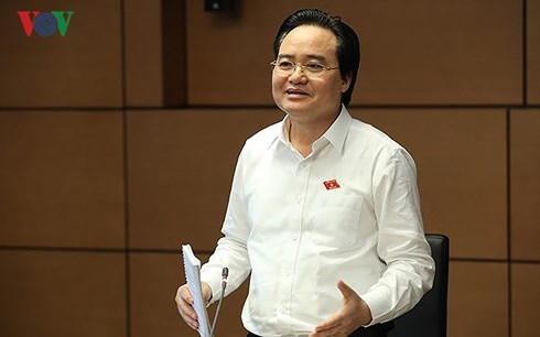 Miễn học phí cho trẻ mầm non 5 tuổi?