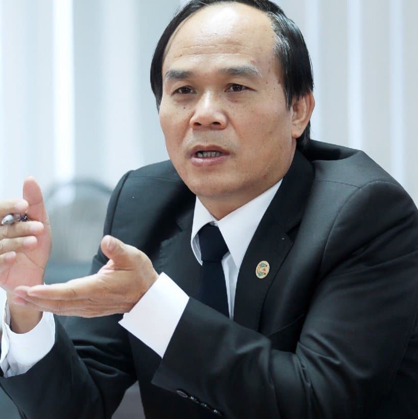 500 thầy cô bị đẩy ra đường tay trắng, 2 chủ tịch huyện chỉ bị khiển trách