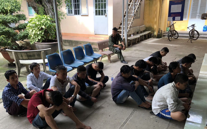 Hàng chục công an trang bị vũ khí, nổ súng trấn áp 2 băng nhóm giang hồ hỗn chiến