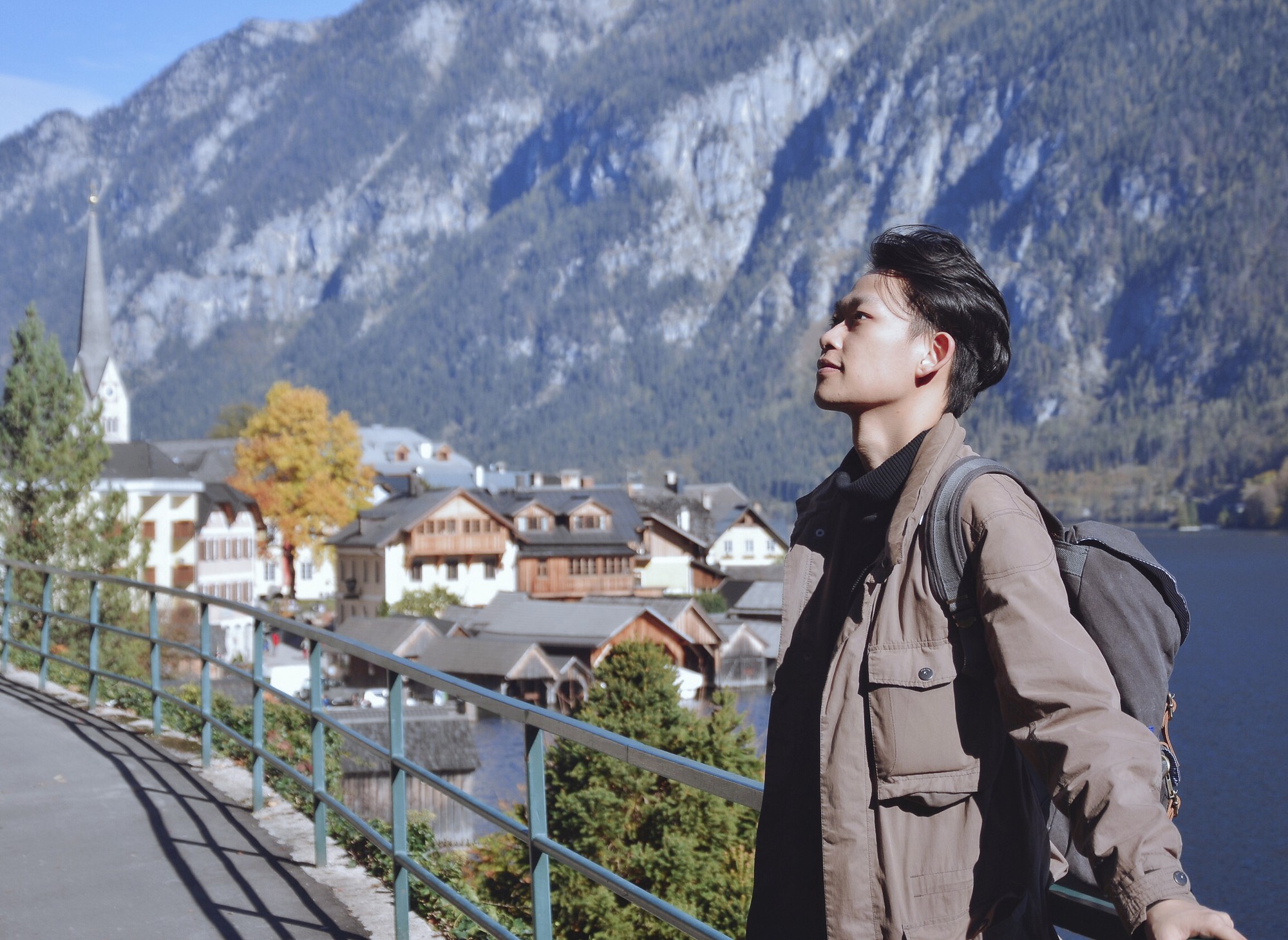 Cậu bạn Hà Nội đẹp trai, giành học bổng du học 5 nước, là thủ khoa đầu vào và tốt nghiệp ĐH với số điểm cao nhất