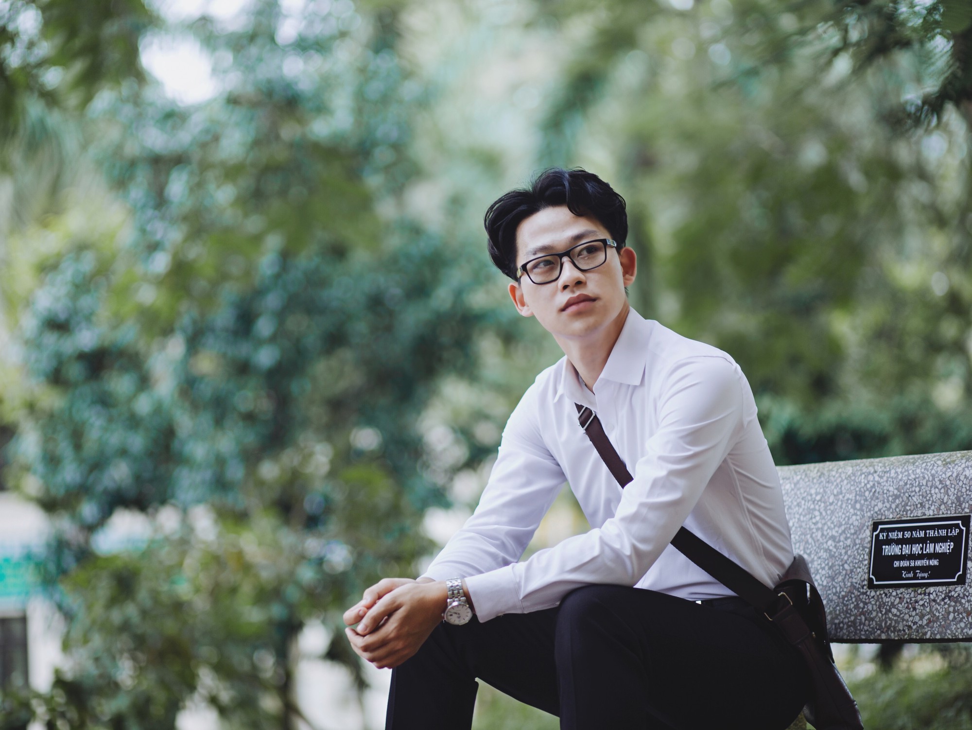 Cậu bạn Hà Nội đẹp trai, giành học bổng du học 5 nước, là thủ khoa đầu vào và tốt nghiệp ĐH với số điểm cao nhất