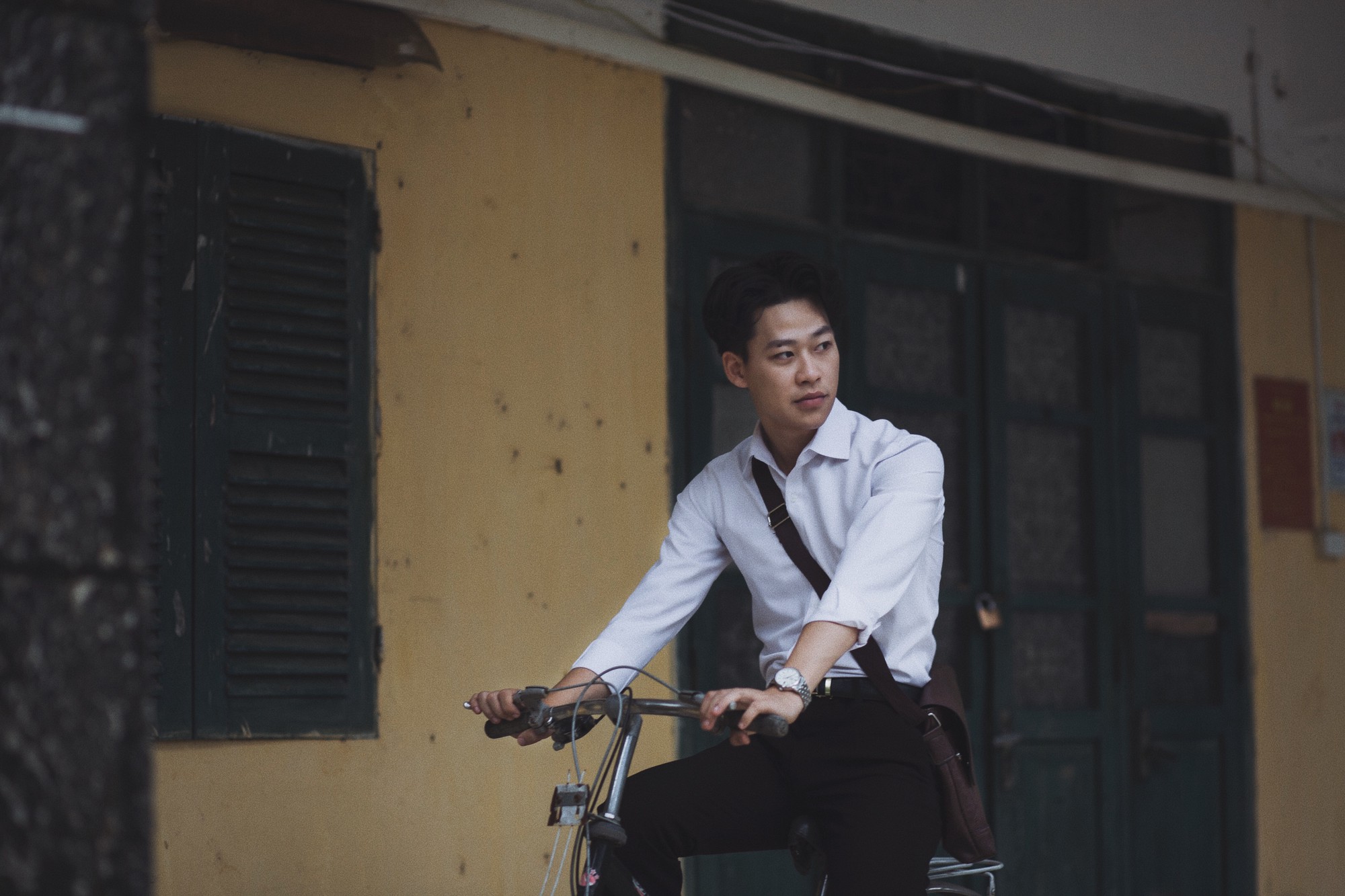 Cậu bạn Hà Nội đẹp trai, giành học bổng du học 5 nước, là thủ khoa đầu vào và tốt nghiệp ĐH với số điểm cao nhất