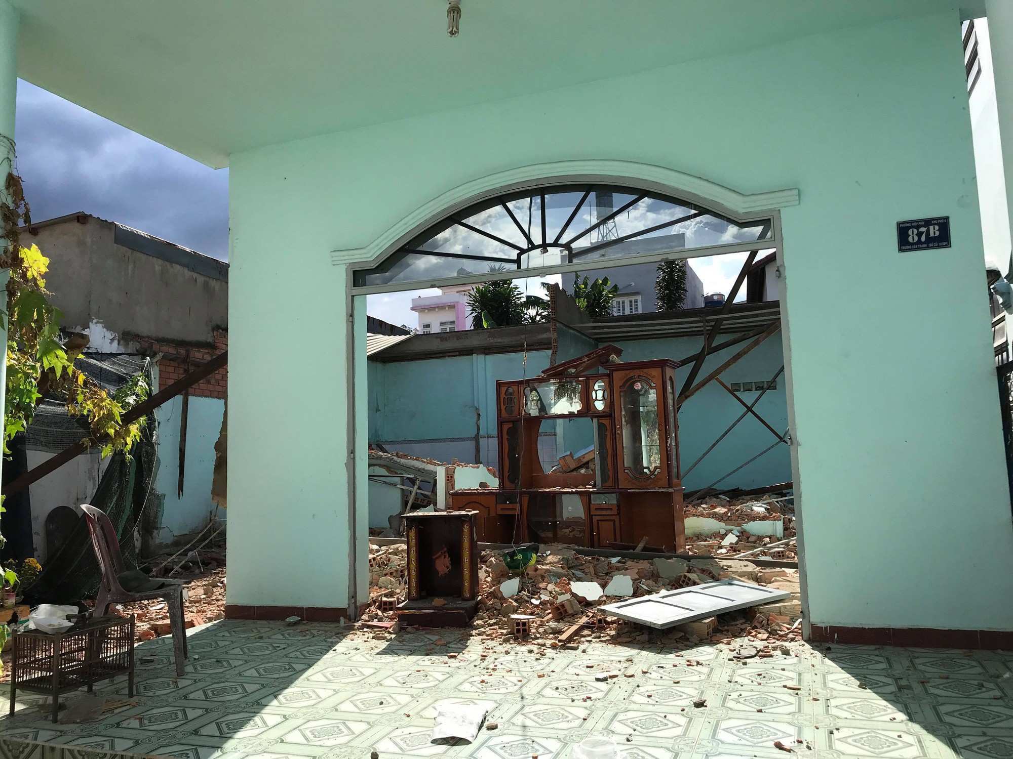 Nam thanh niên 22 tuổi bị tường đè chết thảm tại căn nhà ở Sài Gòn