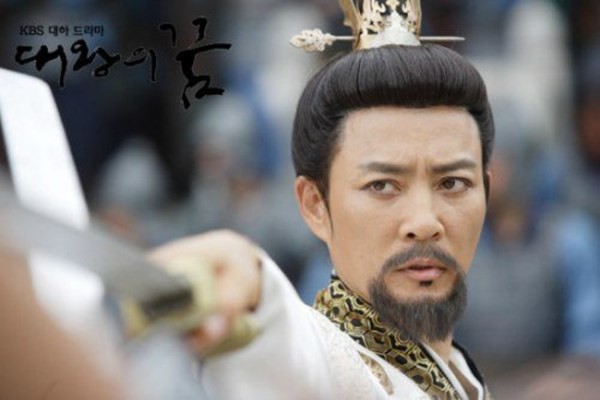 Choi Soo Jong: San Hiếc của Mối tình đầu ngày nào giờ đã U60 có cuộc sống hôn nhân viên mãn bên ngọc nữ xứ Hàn Choi Soo Jong: San Hiếc của Mối tình đầu ngày nào giờ đã U60 có cuộc sống hôn nhân viên mãn bên ngọc nữ xứ Hàn