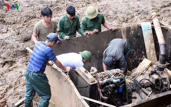 Sập mỏ vàng ở Hòa Bình: Hình ảnh cứu hộ ngày thứ 5 liên tiếp Sập mỏ vàng ở Hòa Bình: Hình ảnh cứu hộ ngày thứ 5 liên tiếp