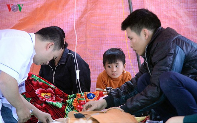 Sập mỏ vàng ở Hòa Bình: Hình ảnh cứu hộ ngày thứ 5 liên tiếp