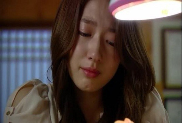 Còn 1 tháng là đến ngày cưới, bố mẹ chồng đưa ra đề nghị khiến tôi á khẩu, bố tôi giận dữ không cưới nữa