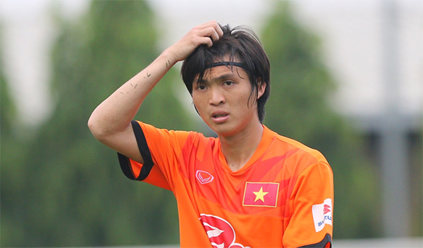 Danh tính cầu thủ gửi email xin vé show ca nhạc của Hà Anh Tuấn và sự thật phía sau