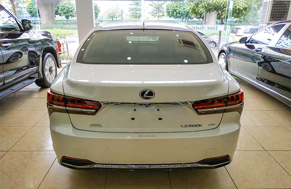 Lexus LS 500h bản 2019 đầu tiên về Việt Nam Lexus LS 500h bản 2019 đầu tiên về Việt Nam
