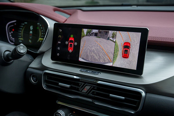 Crossover mới của hãng xe TQ có nội thất mô phỏng Star Wars