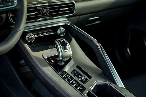 Crossover mới của hãng xe TQ có nội thất mô phỏng Star Wars