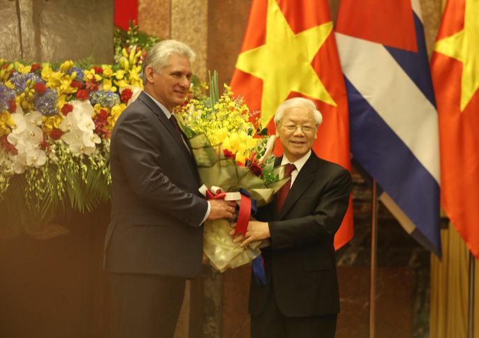 Cận cảnh Tổng Bí thư, Chủ tịch nước Nguyễn Phú Trọng đón Chủ tịch Cuba Cận cảnh Tổng Bí thư, Chủ tịch nước Nguyễn Phú Trọng đón Chủ tịch Cuba