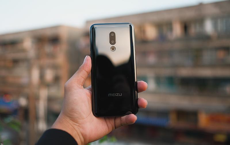 Chi tiết smartphone mỏng nhẹ nhất 2018 giá 11 triệu ở VN