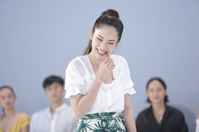 Hết bày trò cãi nhau, The Face lại dậy sóng với mối tình không ai tưởng tượng được Hết bày trò cãi nhau, The Face lại dậy sóng với mối tình không ai tưởng tượng được