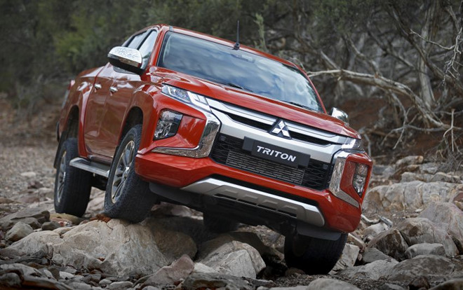 Phiên bản nâng cấp Mitsubishi Triton - thiết kế mới, hộp số mới