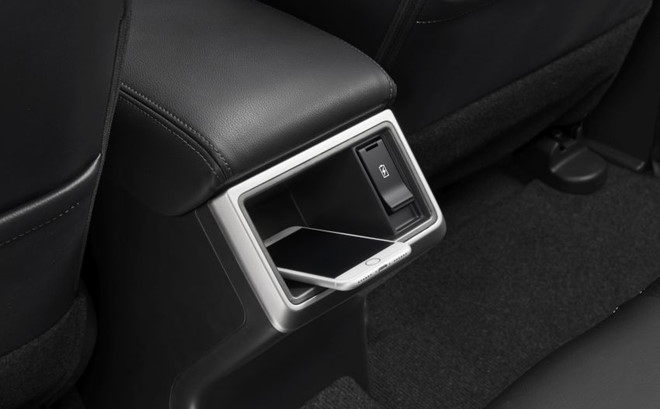 Phiên bản nâng cấp Mitsubishi Triton - thiết kế mới, hộp số mới