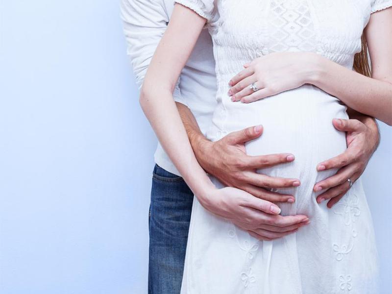 Sinh con đúng 5 tháng lộc vàng Kỷ Hợi 2019: Con dễ làm sếp, bố mẹ trúng số độc đắc