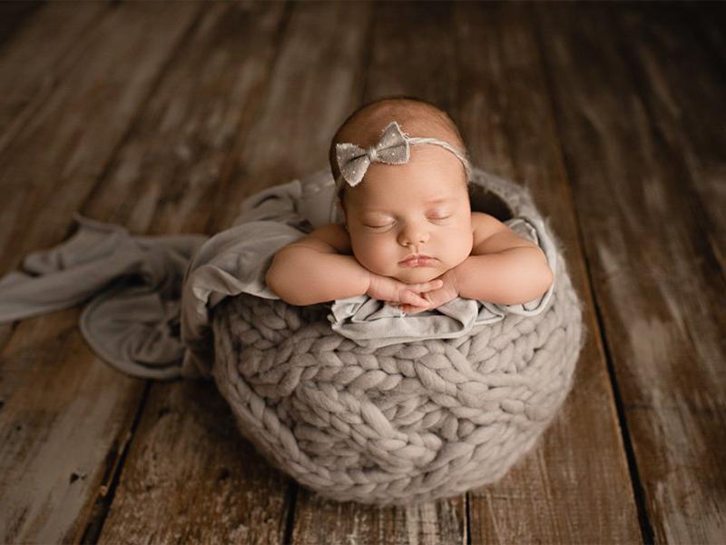 Sinh con đúng 5 tháng lộc vàng Kỷ Hợi 2019: Con dễ làm sếp, bố mẹ trúng số độc đắc