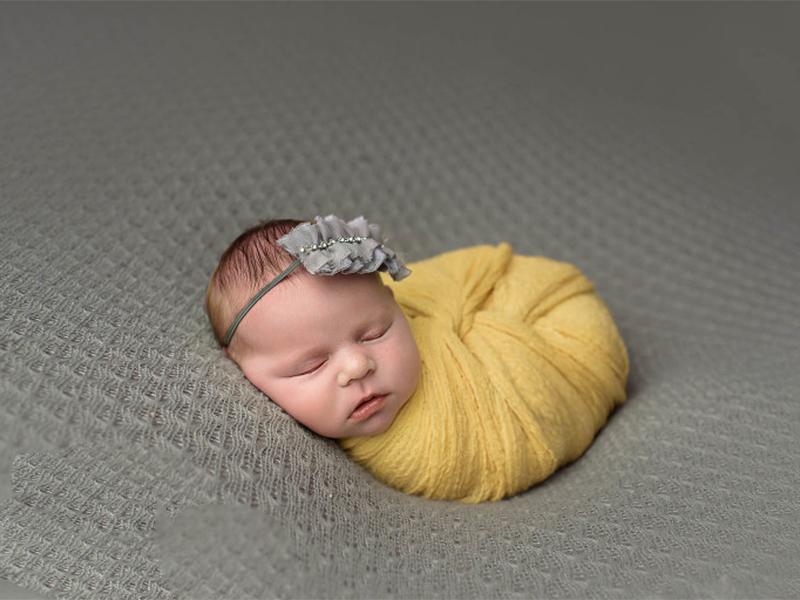 Sinh con đúng 5 tháng lộc vàng Kỷ Hợi 2019: Con dễ làm sếp, bố mẹ trúng số độc đắc