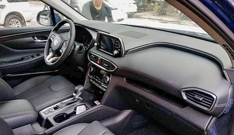Vừa ra mắt, Hyundai SantaFe 2019 đã ‘gây bão’ bởi những tính năng này