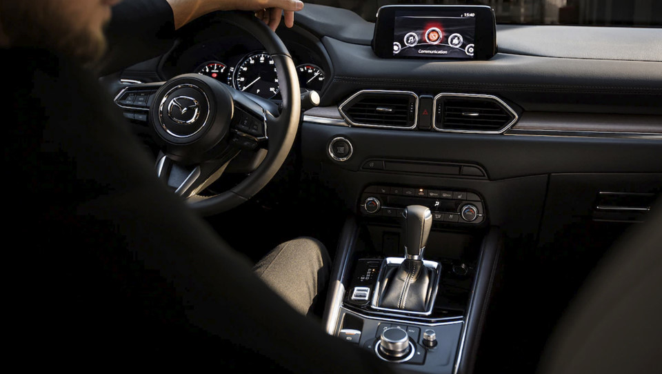 Mazda CX-5 Signature 2019 giá 37.000 USD, nội thất sang trọng