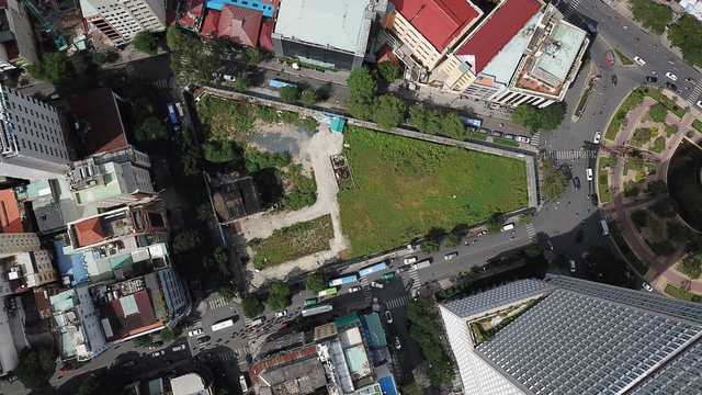 Ông Nguyễn Hữu Tín và 4 bị can bị khởi tố liên quan khu đất vàng 6.000m2