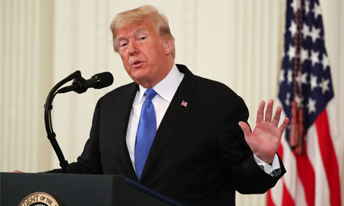 Trump dọa cắt ngân sách bang California nếu cháy rừng không được kiểm soát