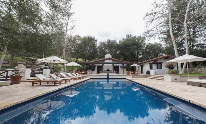 Bên trong biệt thự 10 triệu USD bị hỏa hoạn của sao One Direction