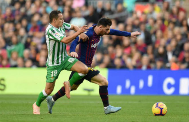 Barcelona - Betis: Messi cú đúp rượt đuổi 7 bàn mãn nhãn