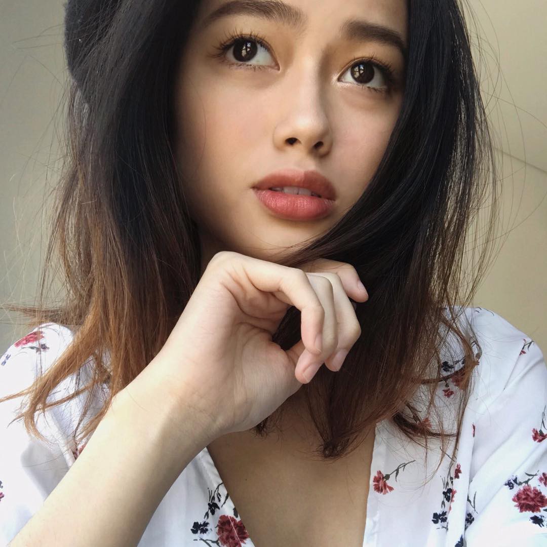 Chân dung gái xinh mới nổi trên Instagram: 20 tuổi, là du học sinh Việt tại Úc và cực kỳ đa tài