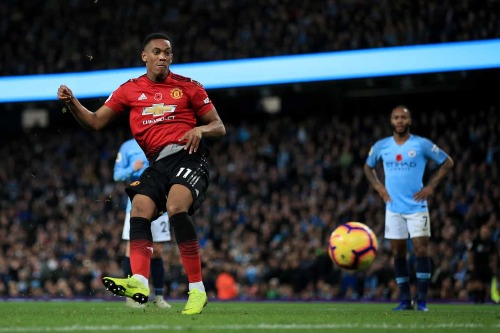 Man City thắng đậm Man Utd, trở lại ngôi đầu Ngoại hạng Anh