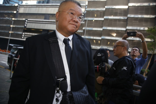 Jack Ma, Huỳnh Hiểu Minh và nhiều nghệ sĩ đến dự tang lễ Kim Dung