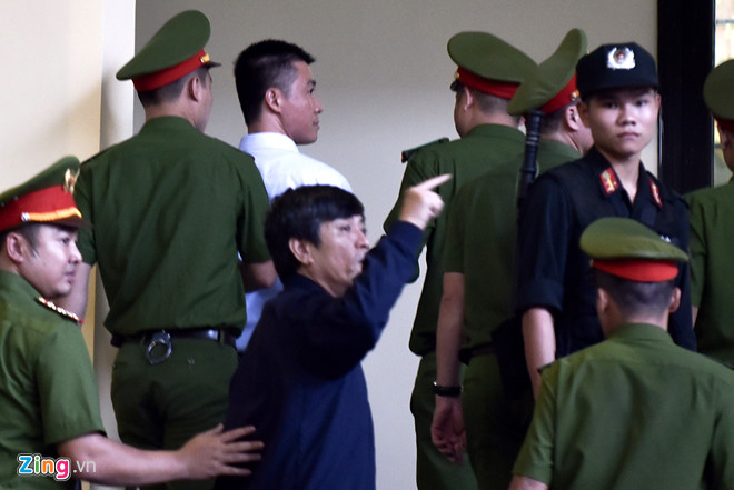 Trùm đường dây đánh bạc nghìn tỷ rửa tiền qua dự án BOT Trùm đường dây đánh bạc nghìn tỷ rửa tiền qua dự án BOT