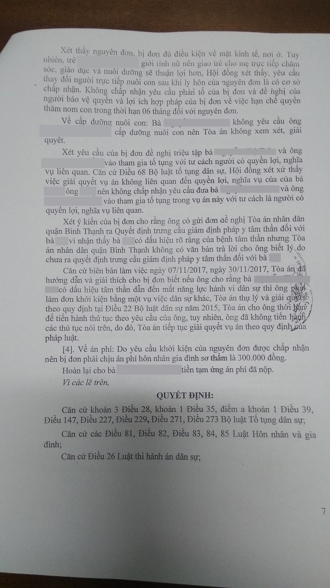 Vụ tranh giành quyền nuôi con gái 7 tuổi: Người mẹ được cho là phóng hỏa, tự đập đầu khi đến thăm con lên tiếng