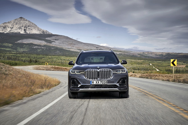 Xuất hiện video chi tiết của BMW X7 hoàn toàn mới