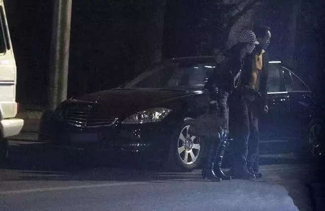 Khẩu chiến fandom: Lưu Diệc Phi bị tố phá thai, chuyển giới - Dương Mịch quỵt tiền, thả thính đồng nghiệp nam?