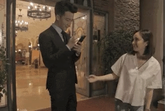 Khẩu chiến fandom: Lưu Diệc Phi bị tố phá thai, chuyển giới - Dương Mịch quỵt tiền, thả thính đồng nghiệp nam?