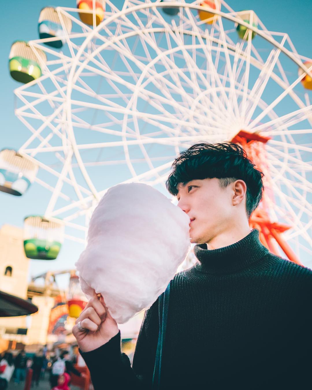 Nam tiếp viên hàng không Thái Lan được dân mạng Việt săn lùng vì ảnh thẻ quá đẹp trai