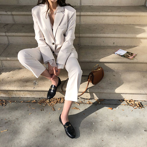 Thuộc lòng 4 công thức diện đồ sau là các nàng đã chinh phục thành công phong cách tối giản