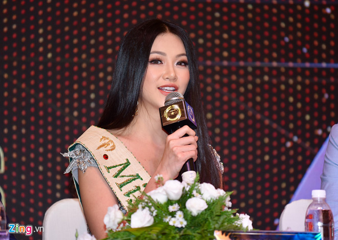 Hoa hậu Phương Khánh không được mang vương miện về Việt Nam
