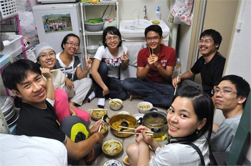 Từ bài phát biểu xót xa của thực tập sinh Nhật, nhìn lại cuộc sống một bộ phận du học sinh Việt: Đêm cặm cụi kiếm tiền, ngày lên lớp ngủ!