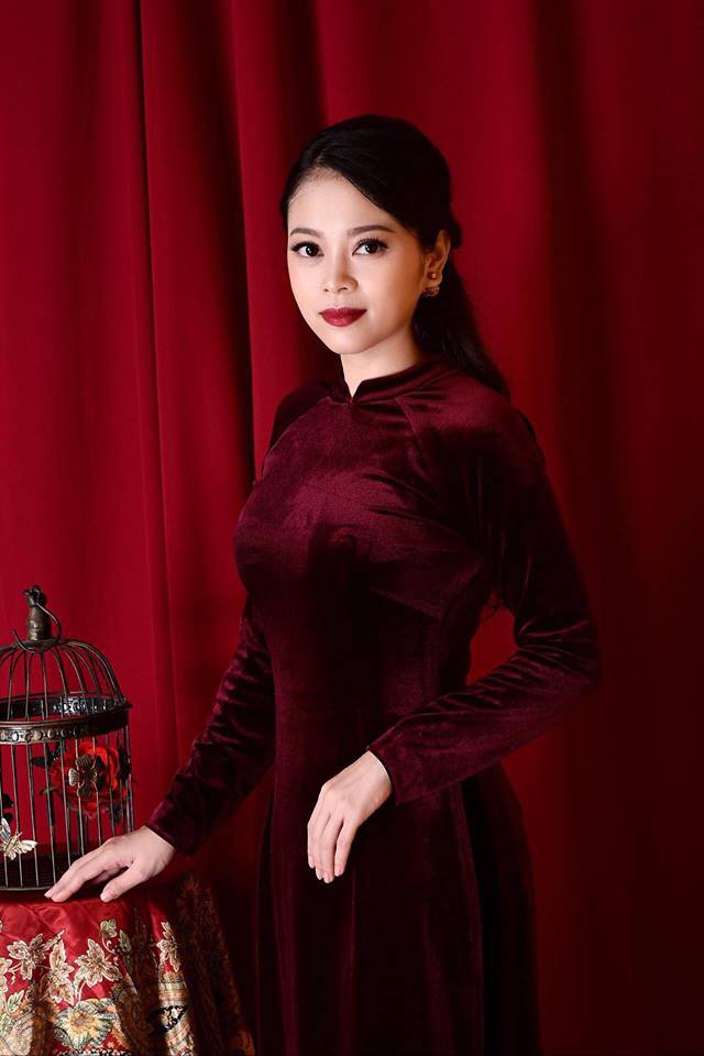 Vừa khoe mua biệt thự chục tỷ, Hằng Túi bất ngờ giăng status Thế nào là cướp chồng, gửi lời dằn mặt người mới bí ẩn?