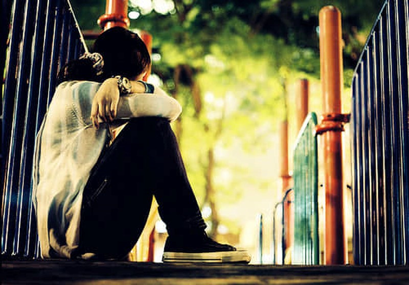 ‘Người lớn đang đối xử quá tàn nhẫn với bọn trẻ’