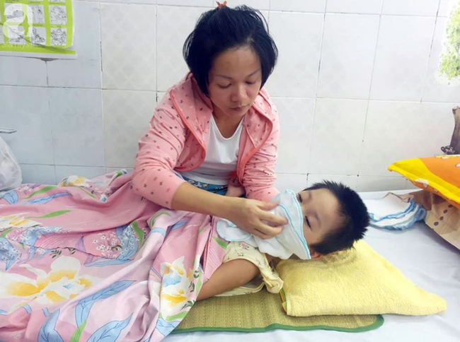 Bé gái 5 tuổi bị viêm màng não tự miễn sau cơn co giật, hơn 1 tháng không thể ngủ và liên tục la hét