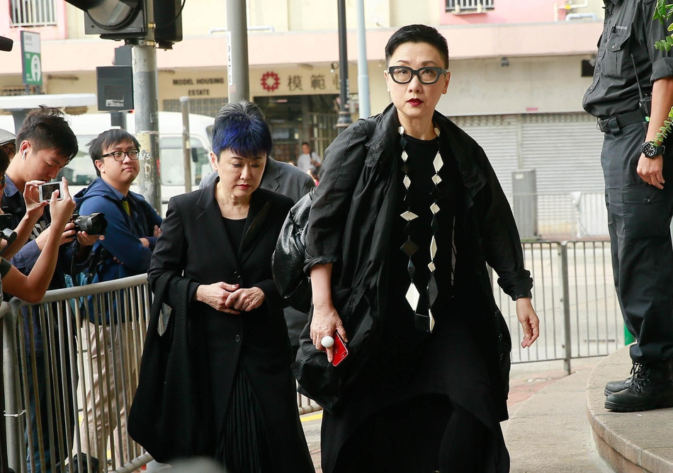 Tỷ phú Jack Ma và các nghệ sĩ đưa Kim Dung về nơi an nghỉ cuối cùng