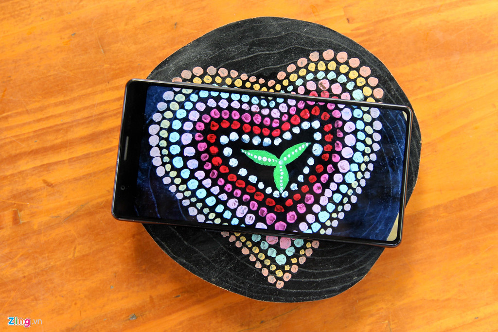 Chuyên gia công nghệ khen, chê gì Bphone 3?